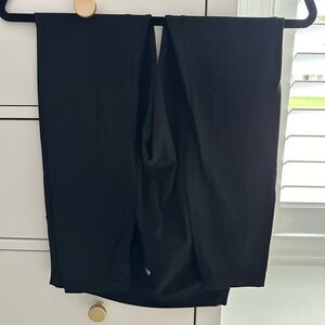 Lululemon Align Leggings 25” Good condition. Purchased as “like new”.